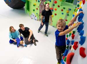 Indoor Boulderspaß für Groß & Klein