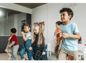 Kreativer Kindertanz