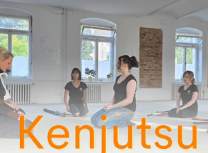 Schwertfechten - mehr Selbstvertrauen für Mädchen 