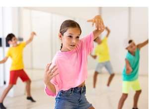 Kreativer Modern Dance & Tanzimpro - Cornus Remise