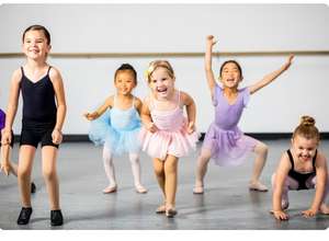 Kreativer Kindertanz - Mahalaya Yoga & Healing Arts