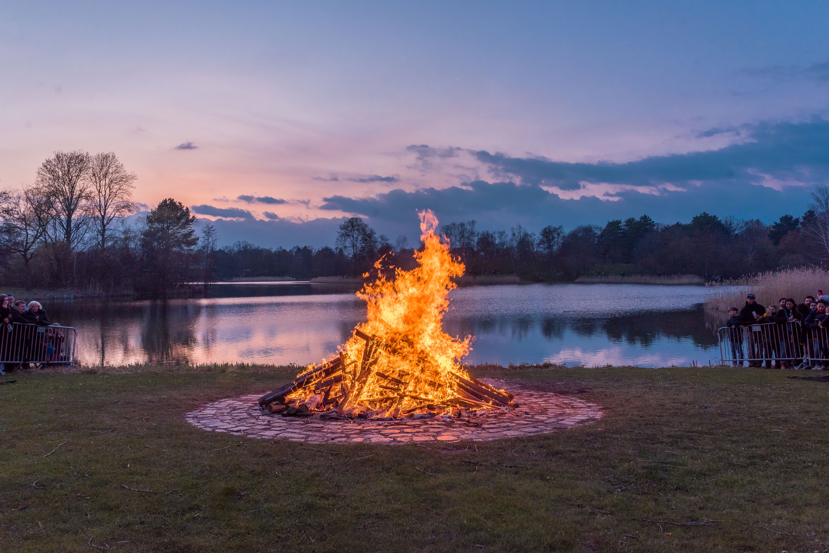 Osterfeuer | Kindaling.de