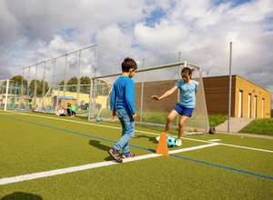 FOOTBALL CAMP