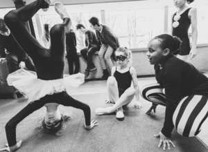Acrobatics & Circus | Akrobatik Herbstferien Camp Englisch