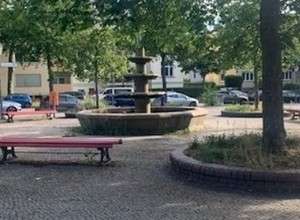 Familientrödel mit Hausrat auf dem Ludwig-Beck-Platz