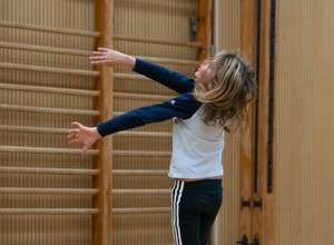 Worte in Bewegung. Ein kreatives TanzTheaterSchreib-Projekt 