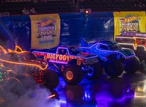 Hot Wheels Monster Trucks Live - GLOW-N-FIRE