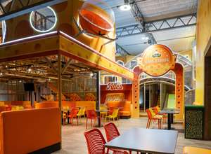 Indoor-Spielhalle "Käse Fabrik" im Holland-Park