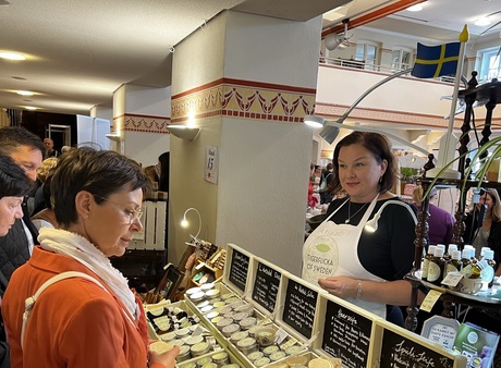 Mit Herz gemacht - Handmade und Kreativmarkt im Lindenkeller