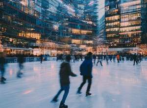 Eislaufen im Herzen Berlins – Winterspaß am Potsdamer Platz