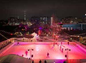 Eisbahn Winterzauber auf BeachMitte