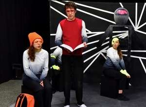 „Stick and Stones“ – White Horse Theatre