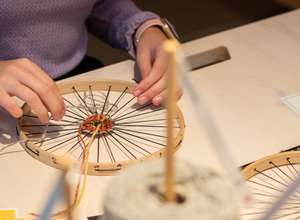 WELTWEBEN – Tufting, Weben & Sticken für alle