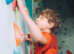 Bouldergruppe Mins Thalkirchen (5-6 Jahre) – Spaß & Fitness