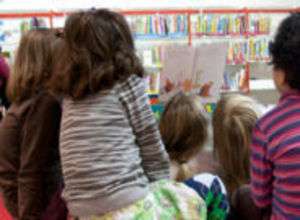 Plattdeutschtag: "Geschichten, Leder un Töveree op Platt"