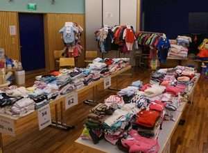 Sortierter Kindersachenbasar Frühling / Sommer