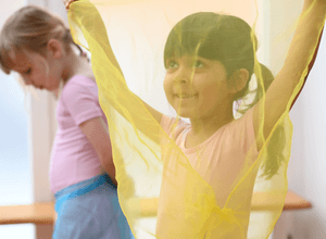 Dance Foundations  | Creative Movement Kreativer Kindertanz 