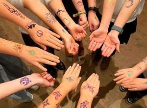 🎉 Weltkindertag – Schminken & Glitzer-Tattoos