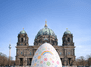 Berlins größtes Osterei – und du malst mit!
