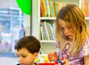 Freundschaft entdecken - Vorlese- und Bastelangebot 