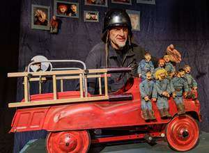 Bei der Feuerwehr wird der Kaffee kalt - Das Weite Theater