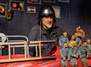 Bei der Feuerwehr wird der Kaffee kalt - Das Weite Theater