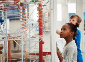 Offene Familienwerkstatt im Arp Labor