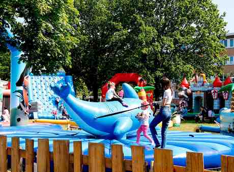 Das PIRATEN-KINDERLAND steht in Braunschweig-Melverode