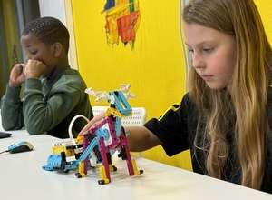 Robotik- und Programmiercamp für Kinder von 6–10 Jahren