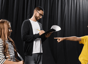 Theater · Zirkus · Pantomime (10–14 Jahre)