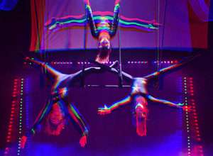 Herbstshow bei CABUWAZI Tempelhof: Neon & Glow – The Show 1