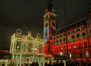 Historischer Weihnachtsmarkt am Hamburger Rathaus